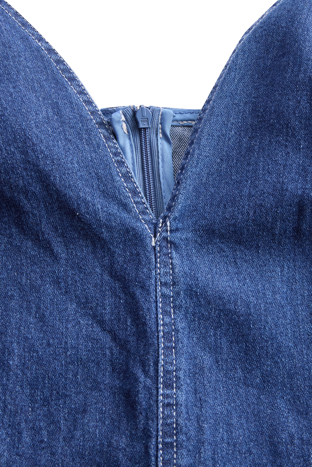 Ciemnoniebieska, bezrękawnikowa sukienka midi z denimu