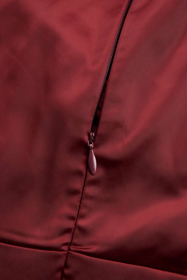 Sukienka Midi z Satyny w Stylu Vintage z Drapowanym Kołnierzem