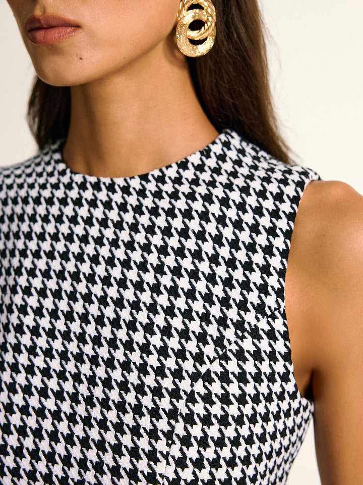 Sukienka mini bez rękawów w wzór houndstooth