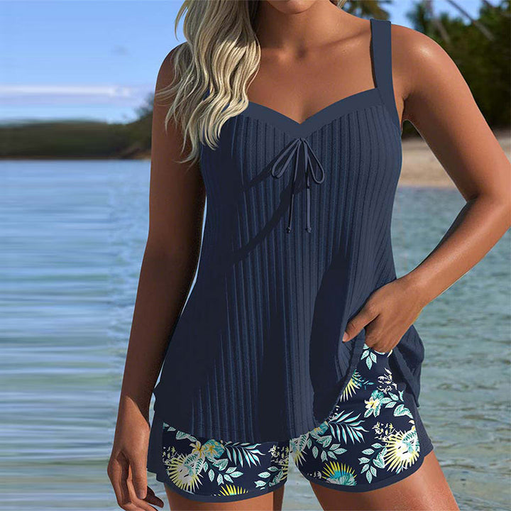Anna – Tankini w Paski z Szortami Plażowymi