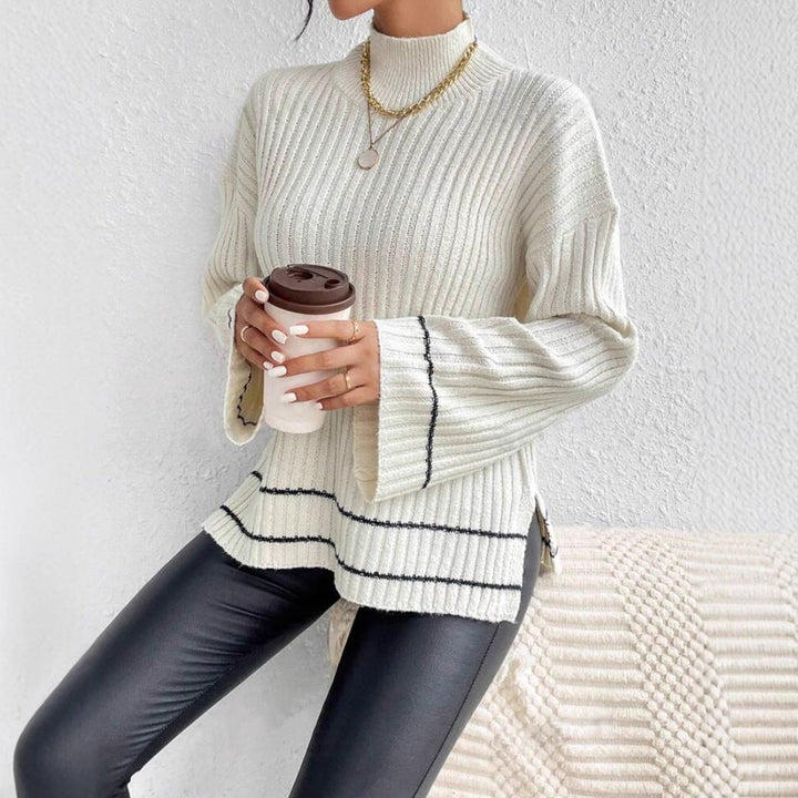 Aldona | Prazkowany Sweter z Golfem