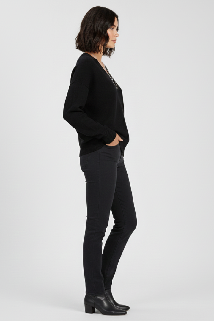 Petronela | Sweter Pullover z Dekoltem w Serek
