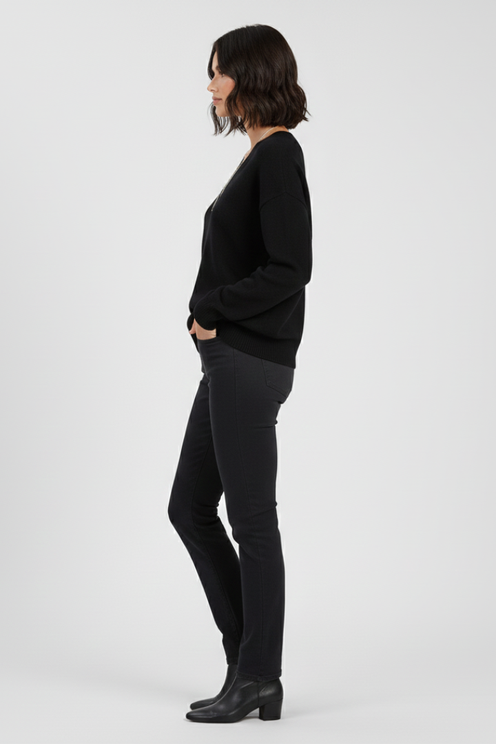 Petronela | Sweter Pullover z Dekoltem w Serek
