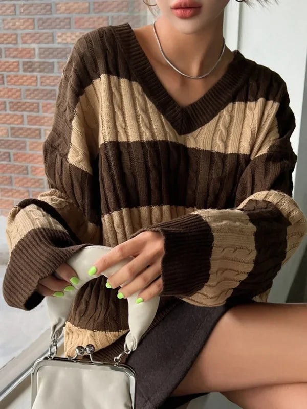 Amelia | Sweter w Paski z Warkoczowym Splotem