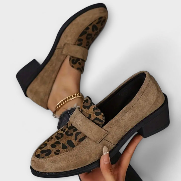 Aurora - Eleganckie buty damskie w panterkę