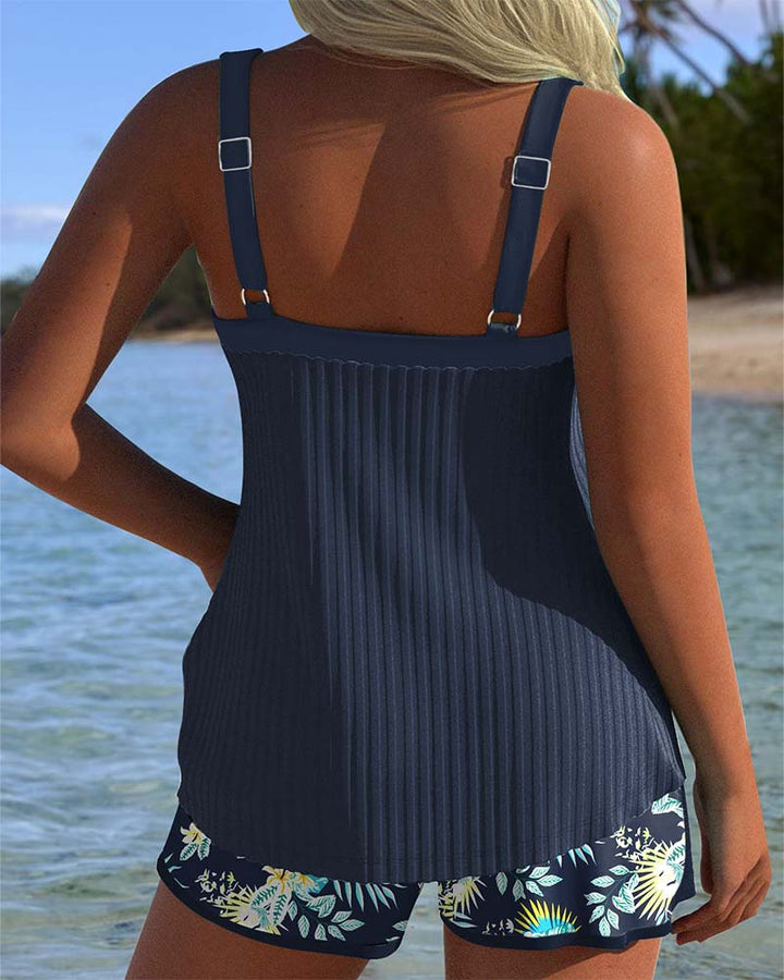 Anna – Tankini w Paski z Szortami Plażowymi