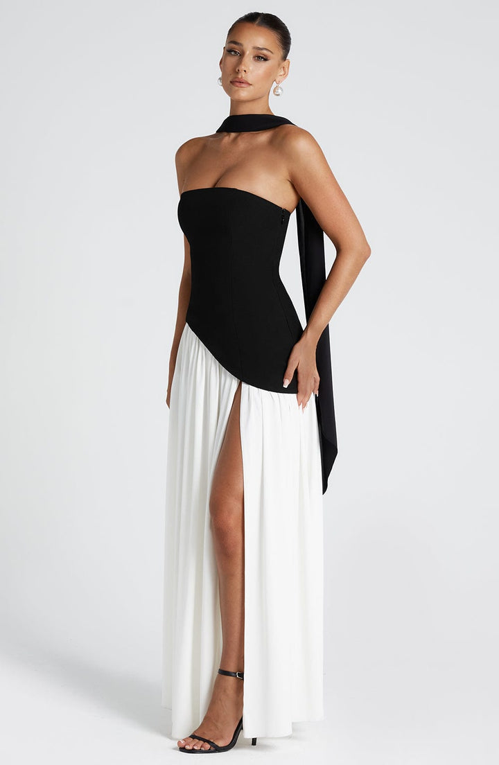 Sukienka Maliyah Maxi - Czarna/Biała