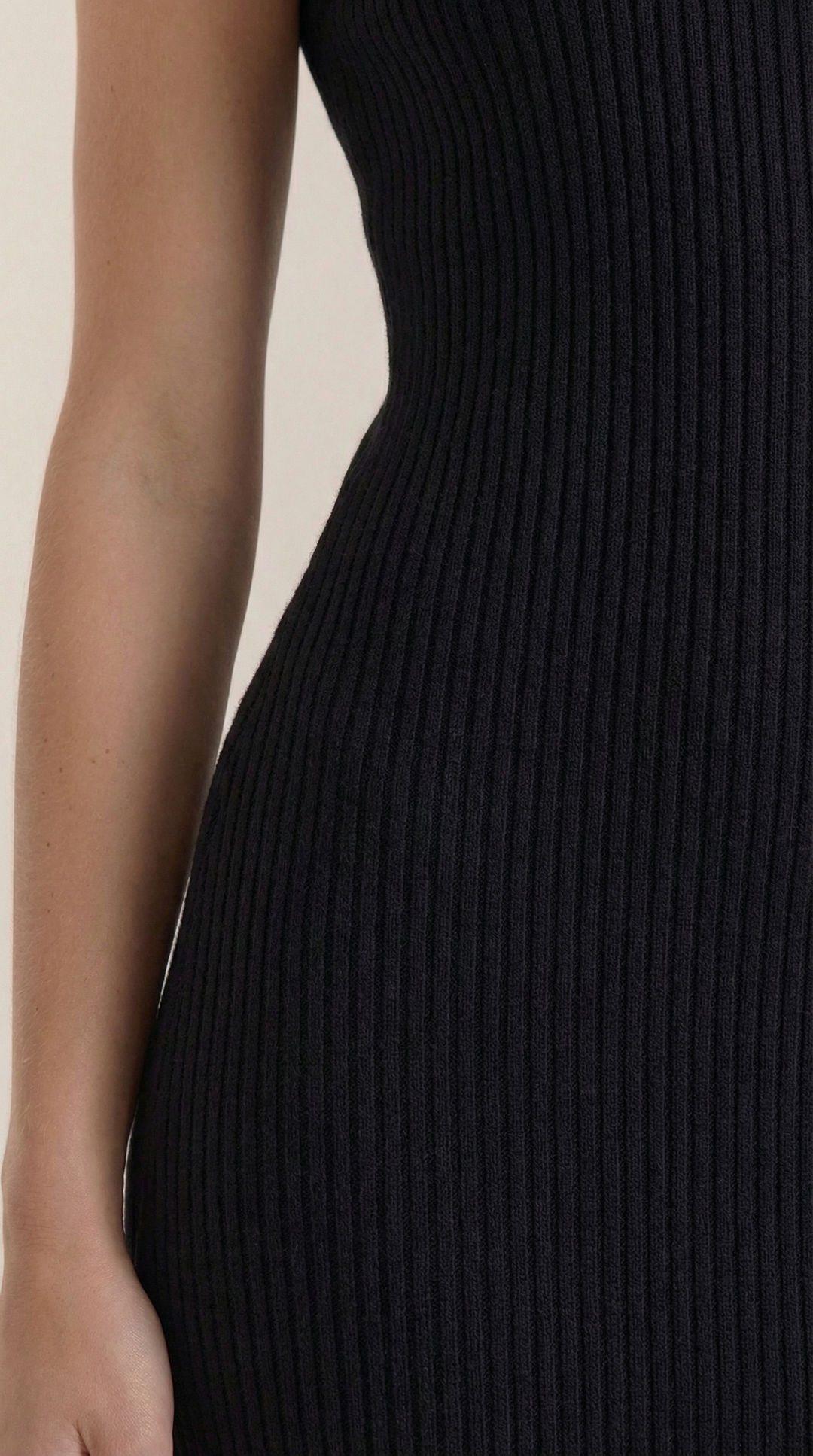 Sukienka maxi Sonia Bodycon z wysokim kołnierzem